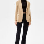 Feminine-cut Blazer - Image 4