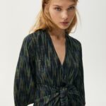 Short Dress With Knotted Skirt - Image 3
